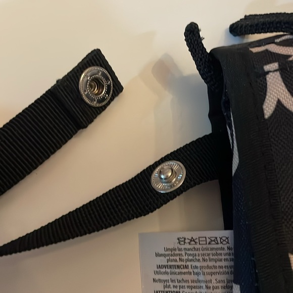 2/$30 Never Used Skip Hop Portable Changing Pad Station Clutch Bag - Picture 7 of 15